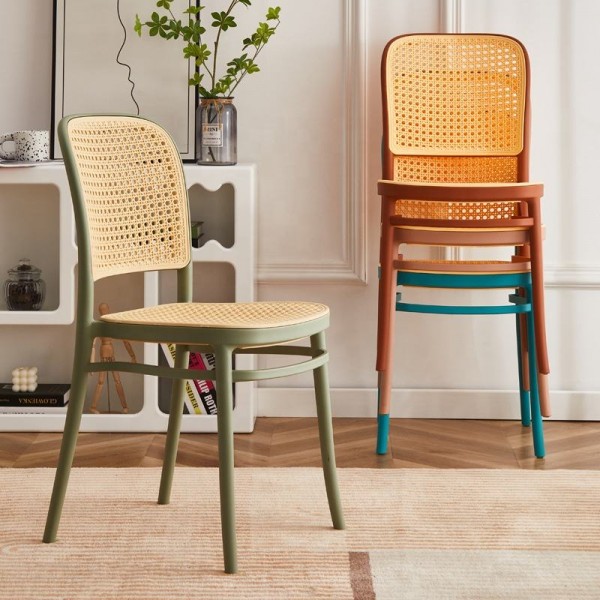 Modern Outdoor Plastic Stackable Factory Wholesale Chairs Dinning Room Furniture Rattan Furniture Restaurant Dining Chair