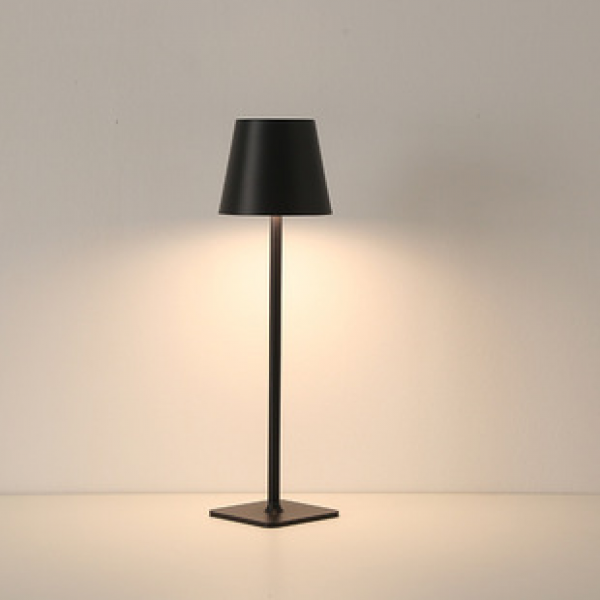 Simple and modern high legged table lamp, aluminum material, atmospheric decoration, new Chinese restaurant, bar, touch creative night light