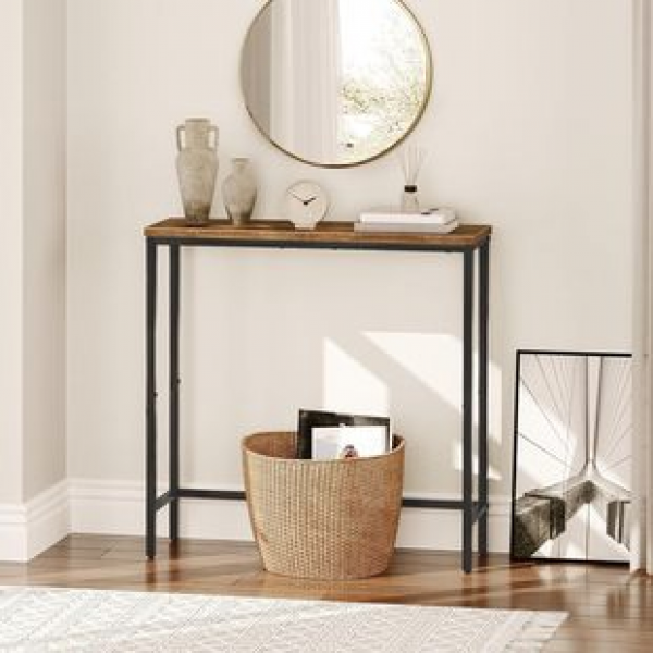 European style decoration, living room entrance, long strip wall, several entrance tables, corridor cabinets, American style radiators, shading covers, storage racks