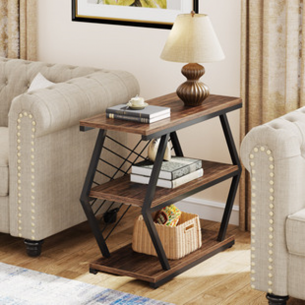Vintage vintage square table homestay hotel with industrial style, a few living rooms for storage, sofas with corners, and a table leaning against the wall in a wabi sabi style