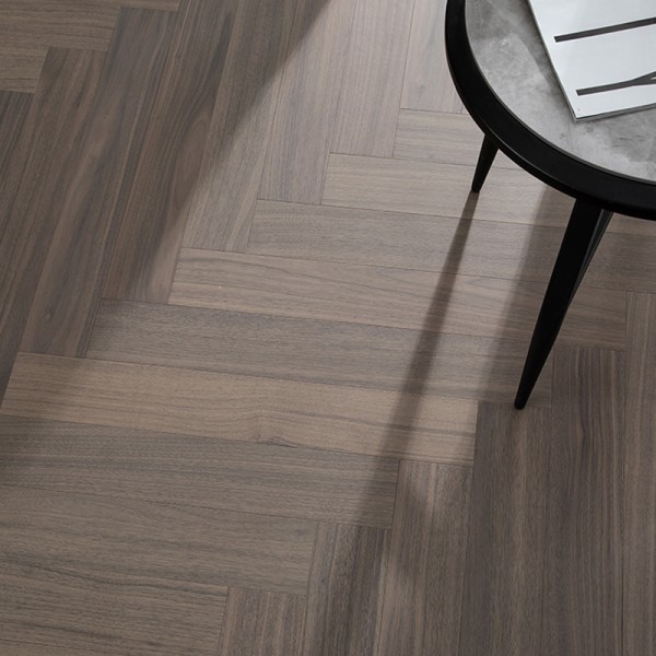 Birch series multi-layer solid wood flooring oak/walnut planks herringbone spelling indoor environmental protection LS-HH5005
