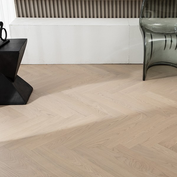Birch series multi-layer solid wood flooring oak/walnut planks herringbone spelling wear-resistant waterproof LS-HX2001