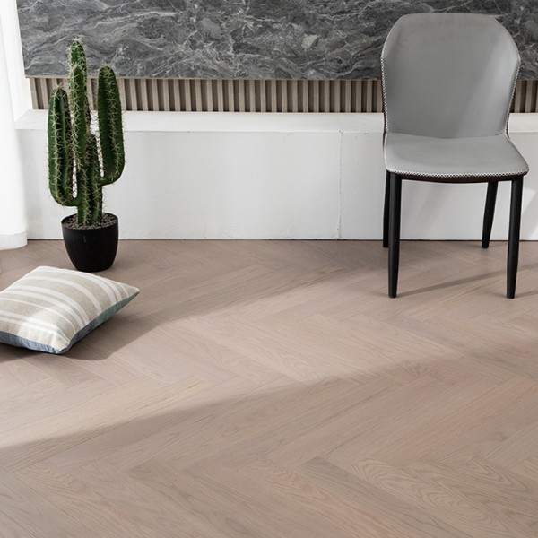 Birch series multi-layer solid wood flooring oak/walnut planks available herringbone spelling herringbone spelling LS-HX2005